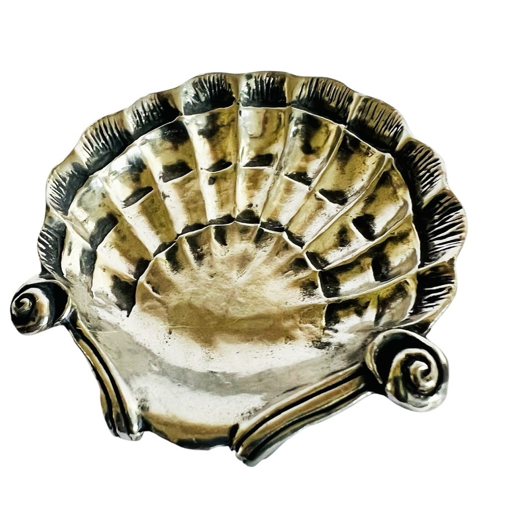 Metal Morphosis Shell Trinket Catchall Dish